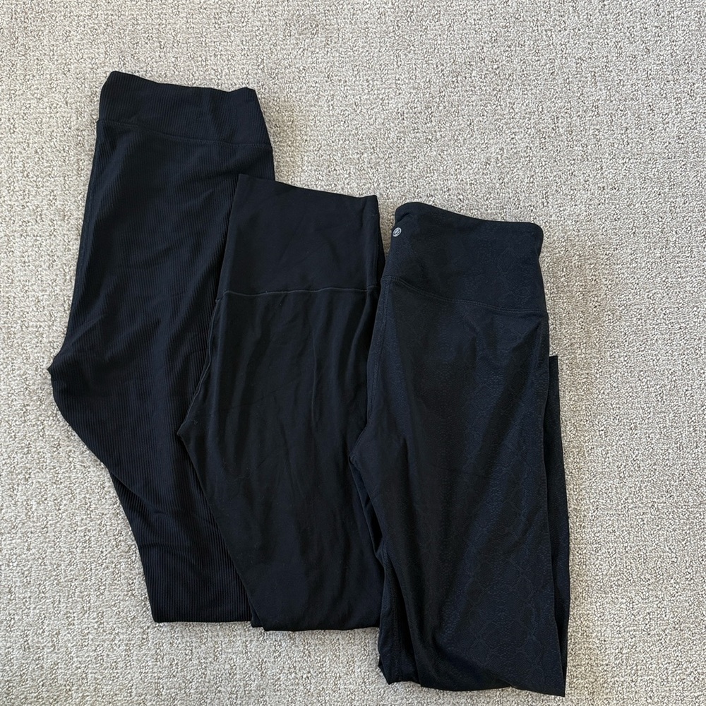 Women’s Black legging bundle. Size XL.